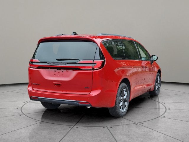 2027 Chrysler Pacifica PACIFICA SELECT AWD