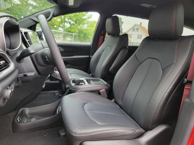 2027 Chrysler Pacifica PACIFICA SELECT AWD