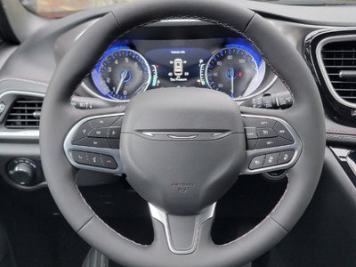 2027 Chrysler Pacifica PACIFICA SELECT AWD