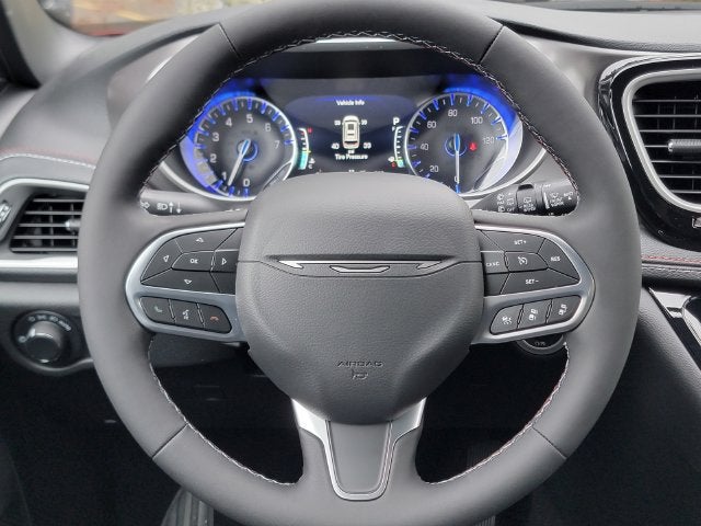 2027 Chrysler Pacifica PACIFICA SELECT AWD