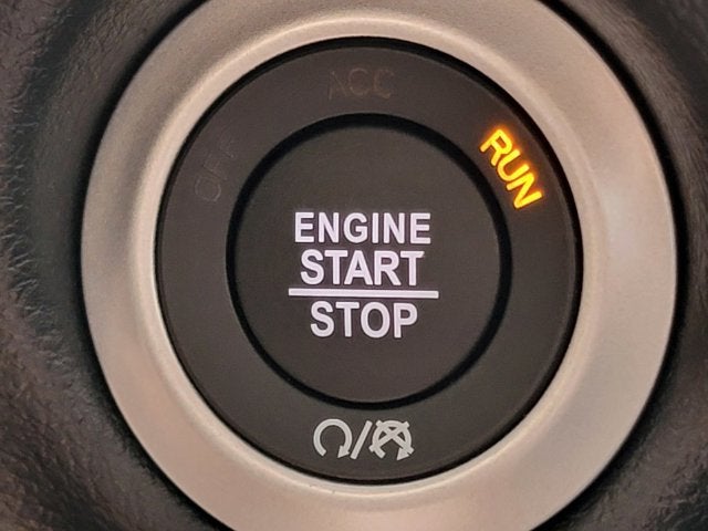 2027 Chrysler Pacifica PACIFICA SELECT AWD