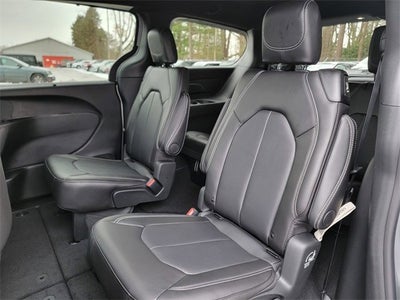 2026 Chrysler Pacifica PACIFICA SELECT AWD