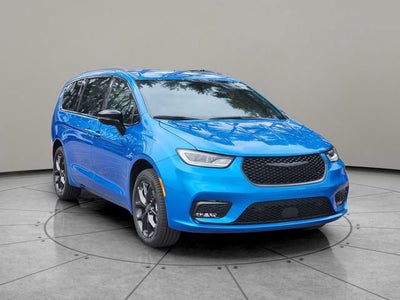 2026 Chrysler Pacifica PACIFICA SELECT AWD