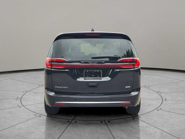 2027 Chrysler Pacifica PACIFICA SELECT AWD