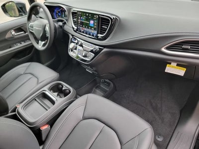 2027 Chrysler Pacifica PACIFICA SELECT AWD