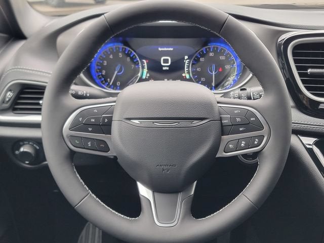 2027 Chrysler Pacifica PACIFICA SELECT AWD