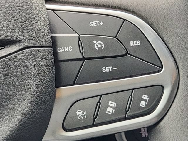 2027 Chrysler Pacifica PACIFICA SELECT AWD