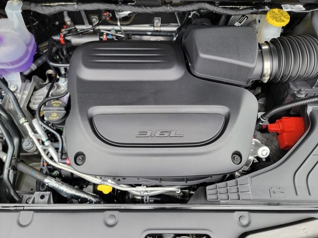 2027 Chrysler Pacifica PACIFICA SELECT AWD