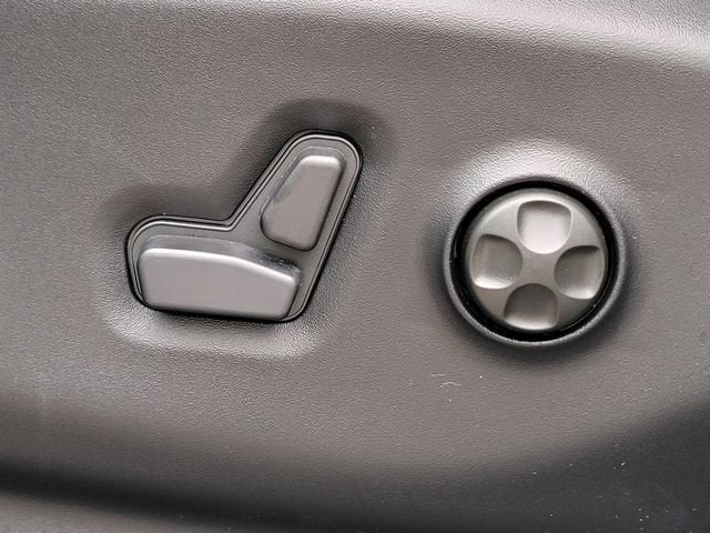 2027 Chrysler Pacifica PACIFICA SELECT AWD
