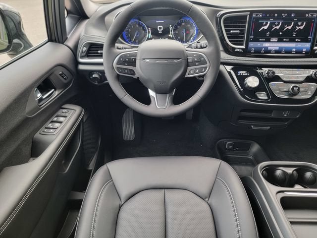 2027 Chrysler Pacifica PACIFICA SELECT AWD