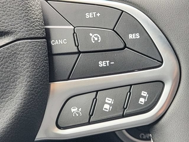 2027 Chrysler Pacifica PACIFICA SELECT AWD