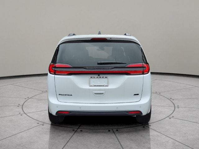 2027 Chrysler Pacifica PACIFICA SELECT AWD