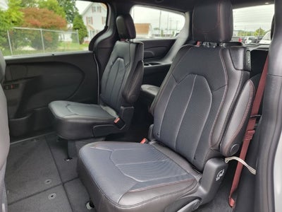 2027 Chrysler Pacifica PACIFICA SELECT AWD