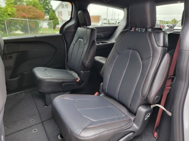 2027 Chrysler Pacifica PACIFICA SELECT AWD