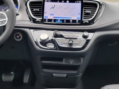2027 Chrysler Pacifica PACIFICA SELECT AWD