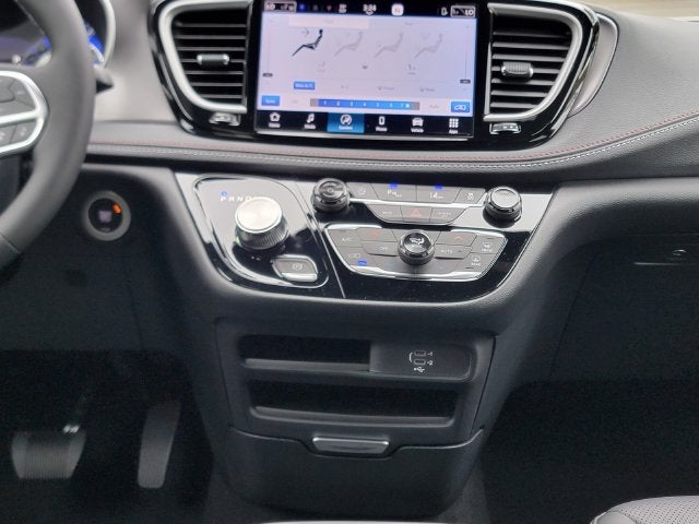 2027 Chrysler Pacifica PACIFICA SELECT AWD