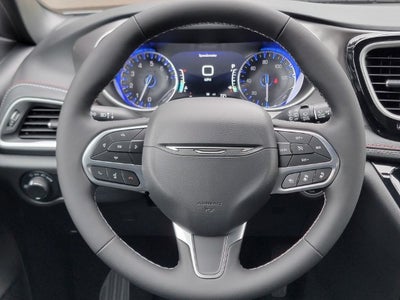 2027 Chrysler Pacifica PACIFICA SELECT AWD