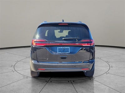 2026 Chrysler Pacifica PACIFICA SELECT AWD