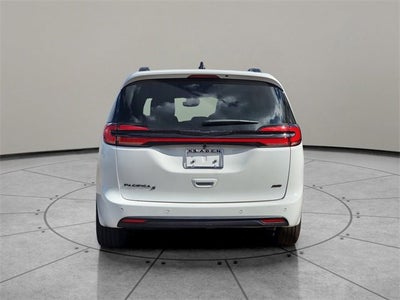 2026 Chrysler Pacifica PACIFICA SELECT AWD