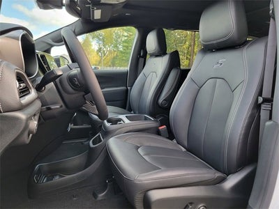 2026 Chrysler Pacifica PACIFICA SELECT AWD