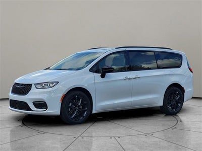 2026 Chrysler Pacifica PACIFICA SELECT AWD
