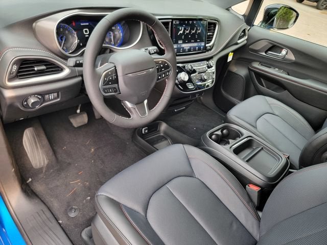 2027 Chrysler Pacifica PACIFICA SELECT AWD