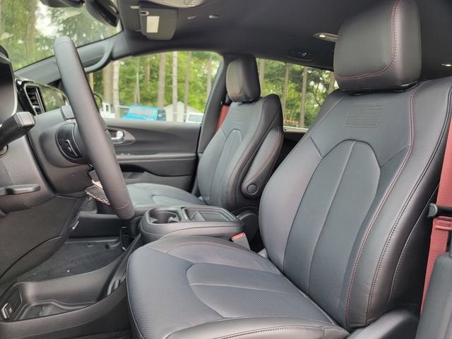 2027 Chrysler Pacifica PACIFICA SELECT AWD