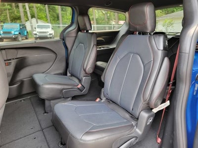 2027 Chrysler Pacifica PACIFICA SELECT AWD