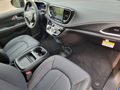2027 Chrysler Pacifica PACIFICA SELECT AWD