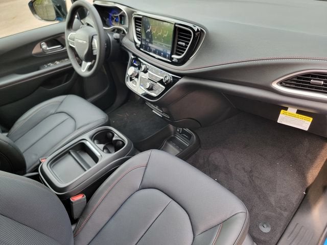 2027 Chrysler Pacifica PACIFICA SELECT AWD