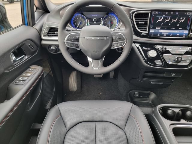 2027 Chrysler Pacifica PACIFICA SELECT AWD