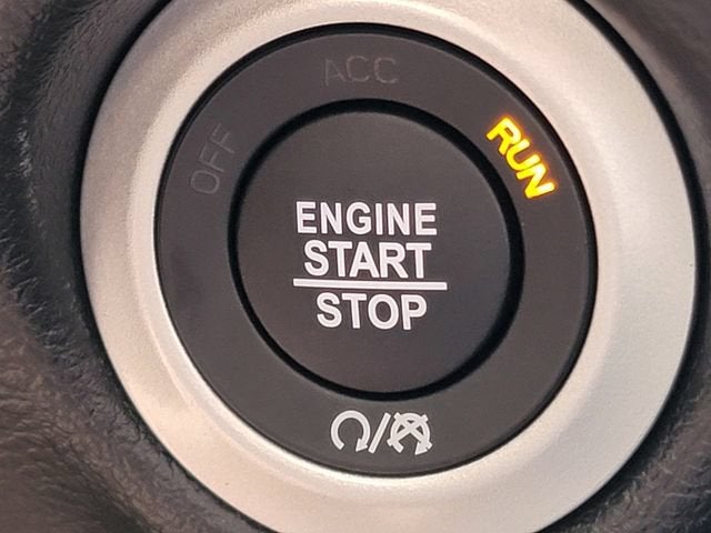 2027 Chrysler Pacifica PACIFICA SELECT AWD