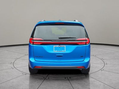 2027 Chrysler Pacifica PACIFICA SELECT AWD