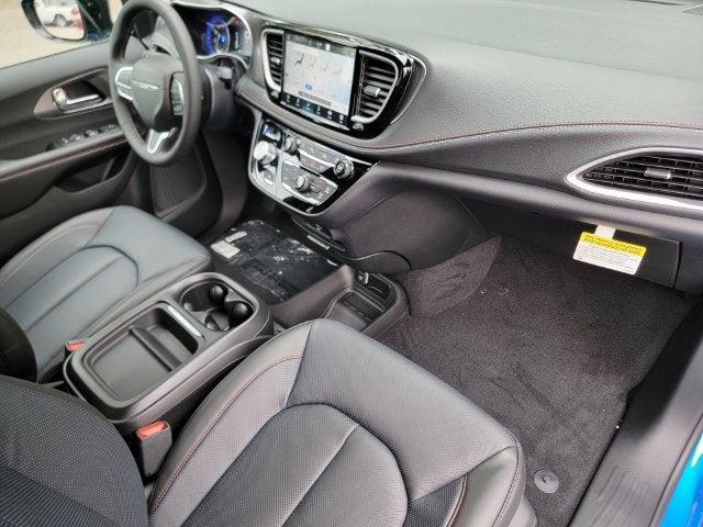 2027 Chrysler Pacifica PACIFICA SELECT AWD