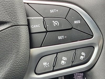 2027 Chrysler Pacifica PACIFICA SELECT AWD