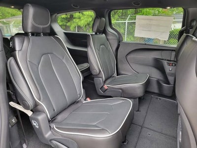 2027 Chrysler Pacifica PACIFICA LIMITED AWD
