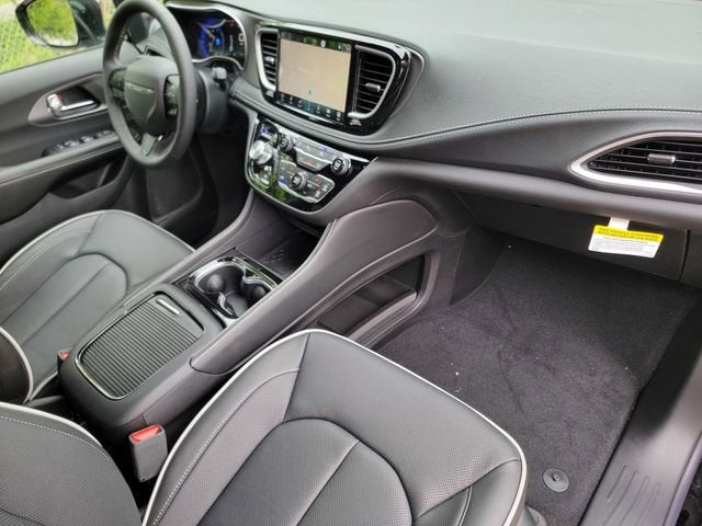2027 Chrysler Pacifica PACIFICA LIMITED AWD
