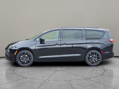 2027 Chrysler Pacifica PACIFICA LIMITED AWD
