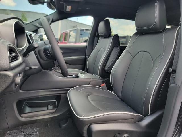 2027 Chrysler Pacifica PACIFICA LIMITED AWD