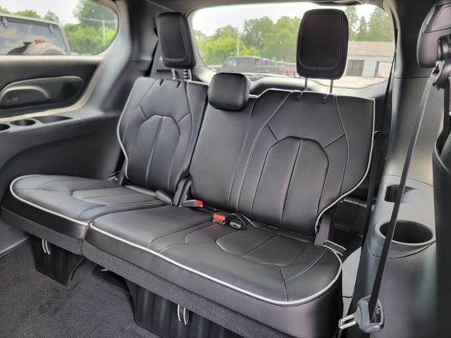 2027 Chrysler Pacifica PACIFICA LIMITED AWD