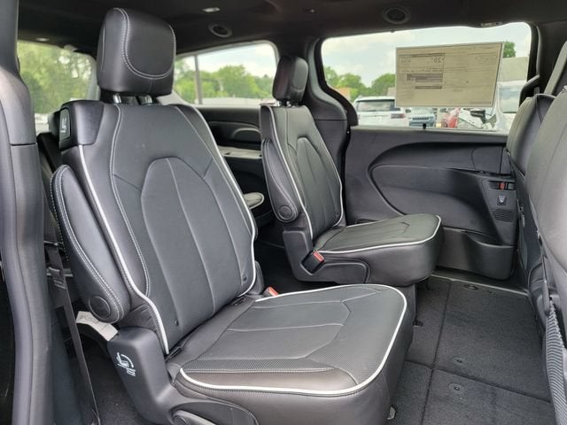 2027 Chrysler Pacifica PACIFICA LIMITED AWD
