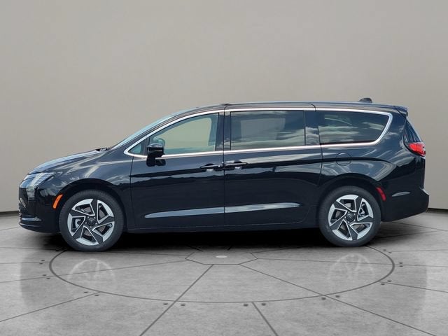 2027 Chrysler Pacifica PACIFICA LIMITED AWD
