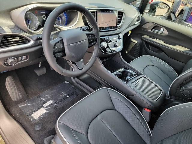 2027 Chrysler Pacifica PACIFICA LIMITED AWD