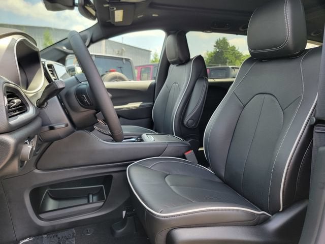 2027 Chrysler Pacifica PACIFICA LIMITED AWD