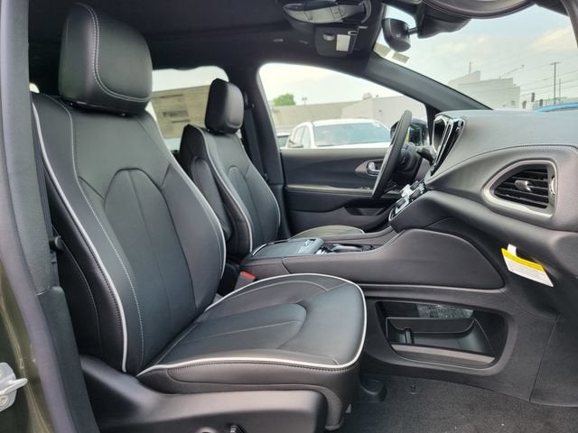 2027 Chrysler Pacifica PACIFICA LIMITED AWD