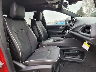 2026 Chrysler Pacifica PACIFICA LIMITED AWD