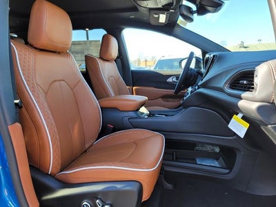 2026 Chrysler Pacifica PACIFICA PINNACLE AWD
