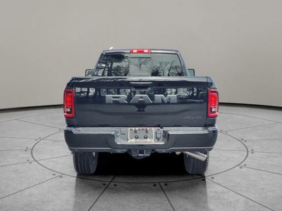 2026 RAM Ram 2500 RAM 2500 BLACK EXPRESS CREW CAB 4X4 6'4' BOX