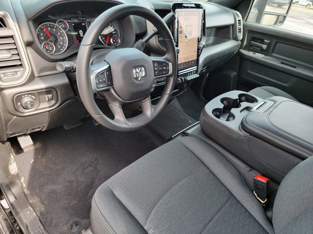 2026 RAM Ram 2500 RAM 2500 BLACK EXPRESS CREW CAB 4X4 6'4' BOX