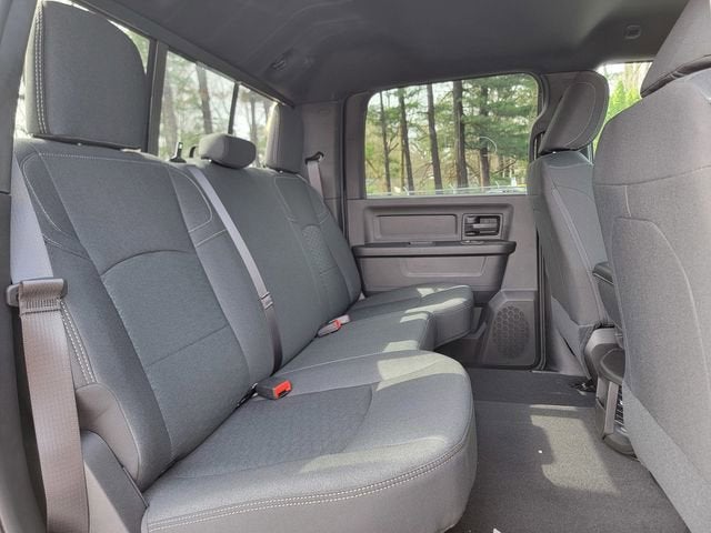 2026 RAM Ram 2500 RAM 2500 BLACK EXPRESS CREW CAB 4X4 6'4' BOX